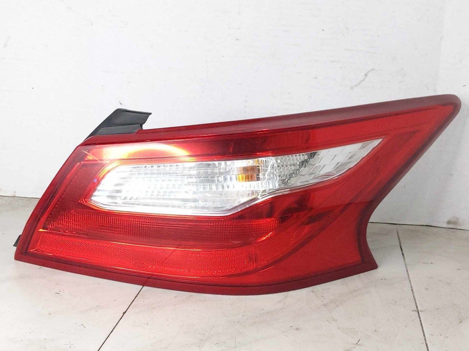 Tail Light Assembly NISSAN ALTIMA Right 16 170